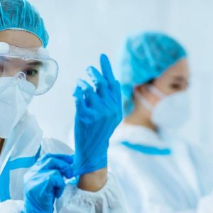 ทำความรู้จัก 4 ระดับสำคัญของชุดป้องกันสารเคมี ก่อนใช้งานจริง